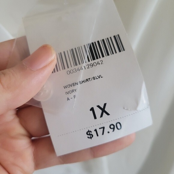Forever 21 Plus Women Woven Shirt Ivory Size 1X - Picture 3 of 8